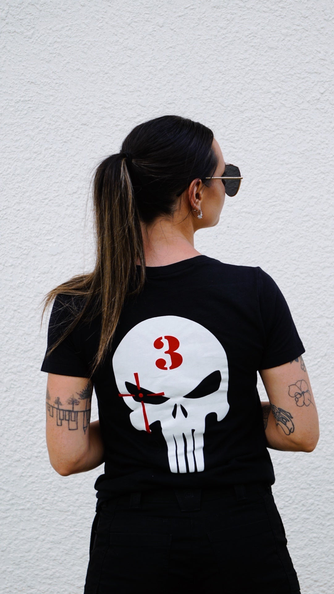 Gildan 64V00 adult V-neck T-shirt (Woman's) - Victory
