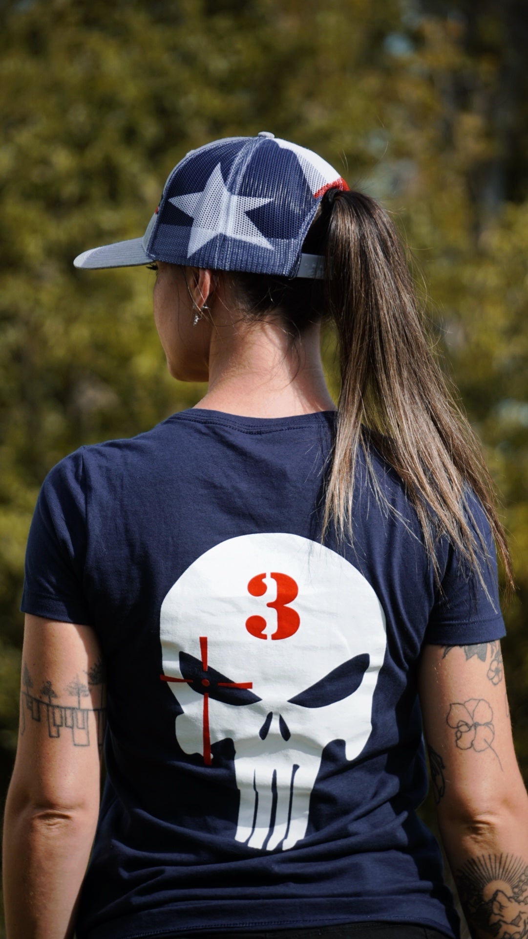 Gildan 64V00 adult V-neck T-shirt (Woman's) - Victory
